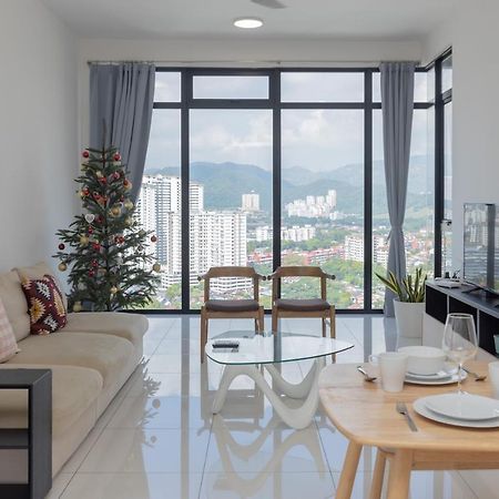 Beacon Executive Suite Penang Джорджтаун Экстерьер фото